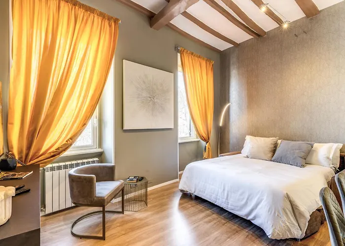 Castel Sant\'Angelo Suitelux